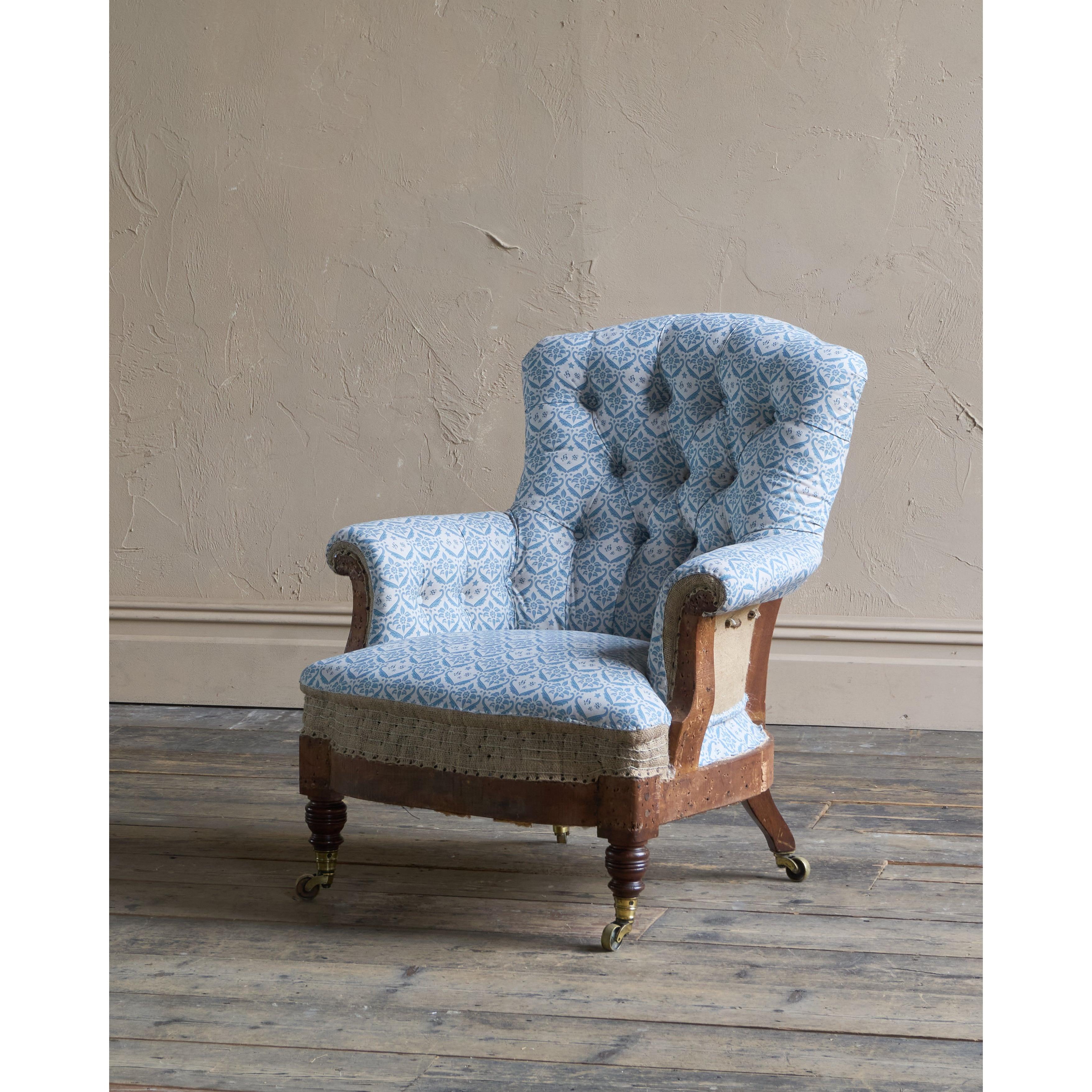 Antique Howard and Sons Armchair – KONTRAST - Main Image