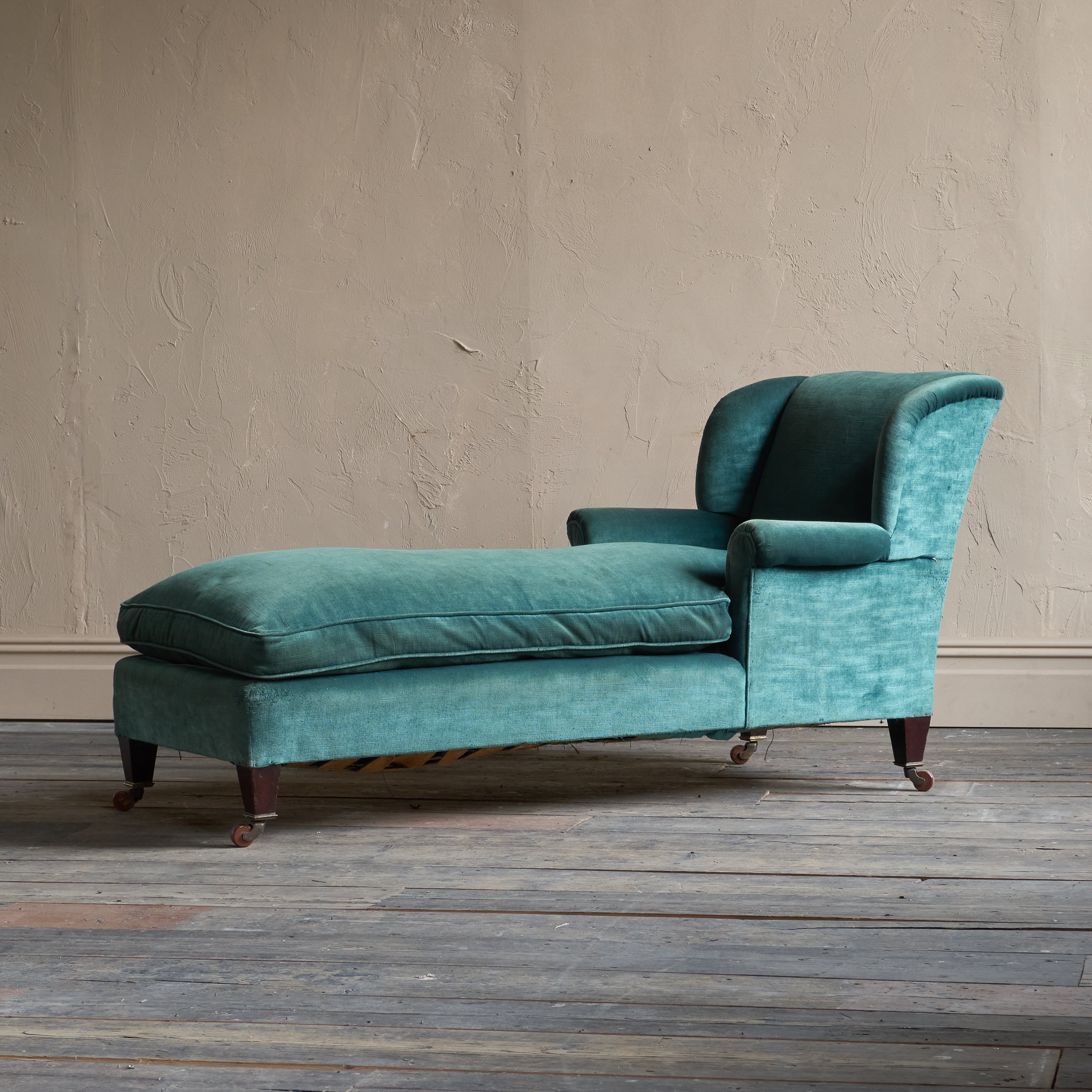 Antique Long Armchair by William Birch – KONTRAST