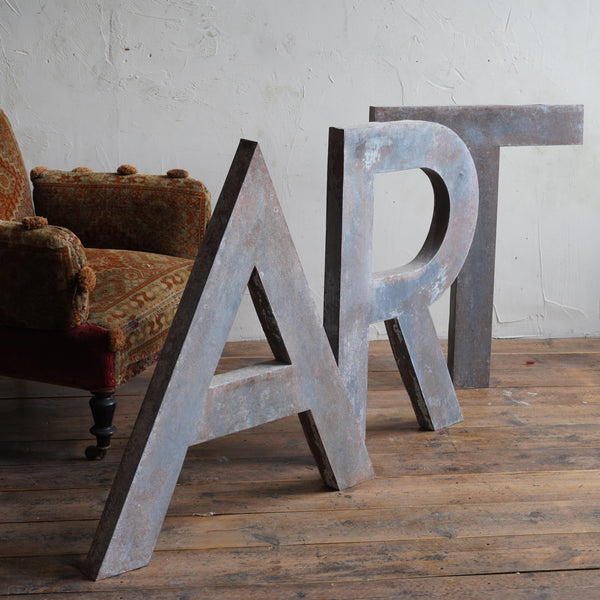 Vintage Painted Metal Letters, 1970s, Set of 3 for sale at Pamono