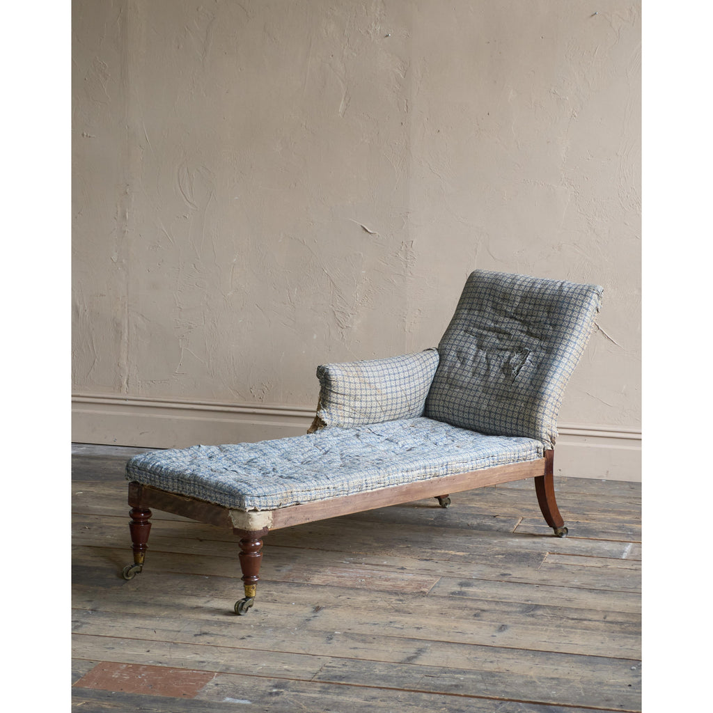 A Regency period chaise longue with a RH arm rest.-Antique Seating-KONTRAST