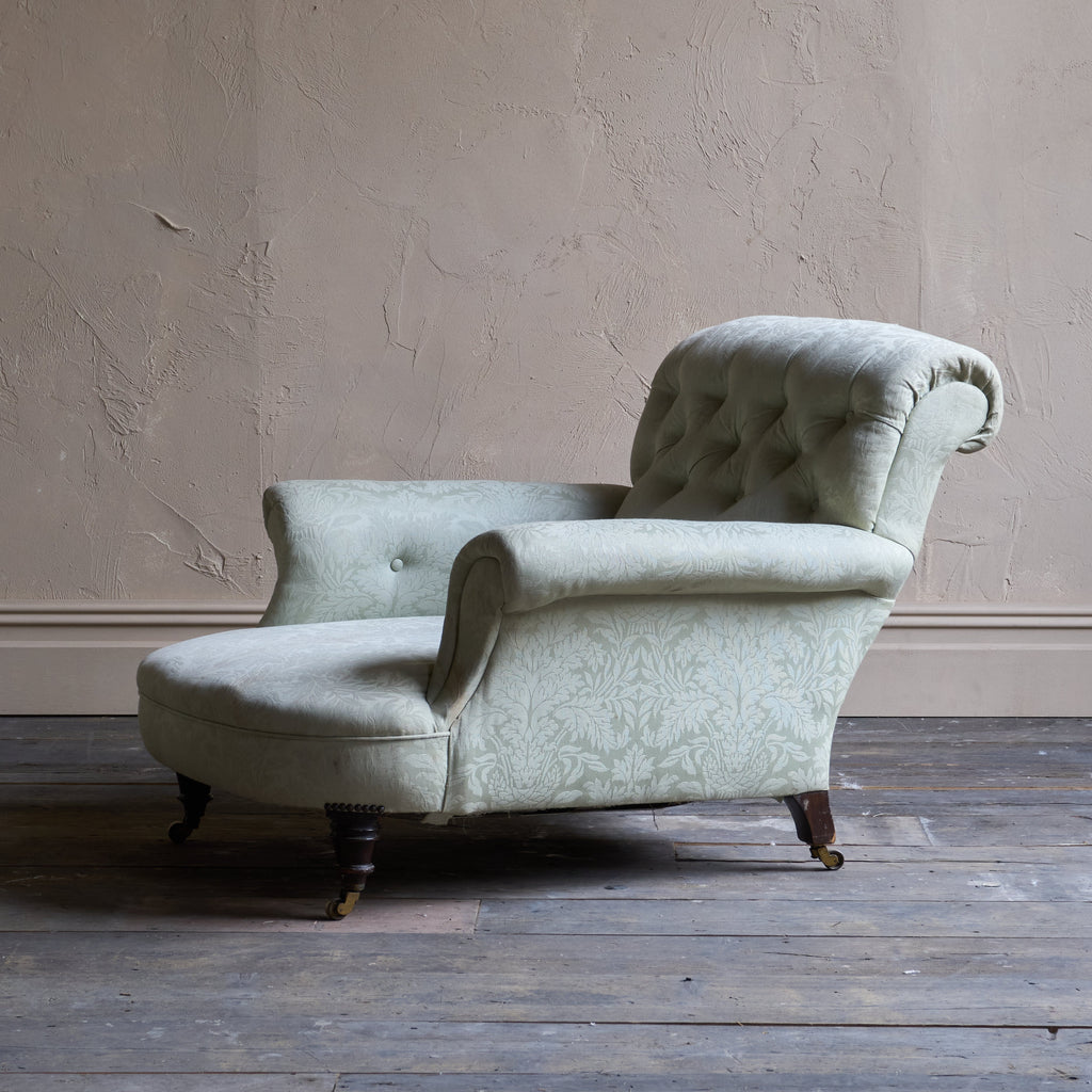 Antique Armchair - Howard Club Chair Style-KONTRAST