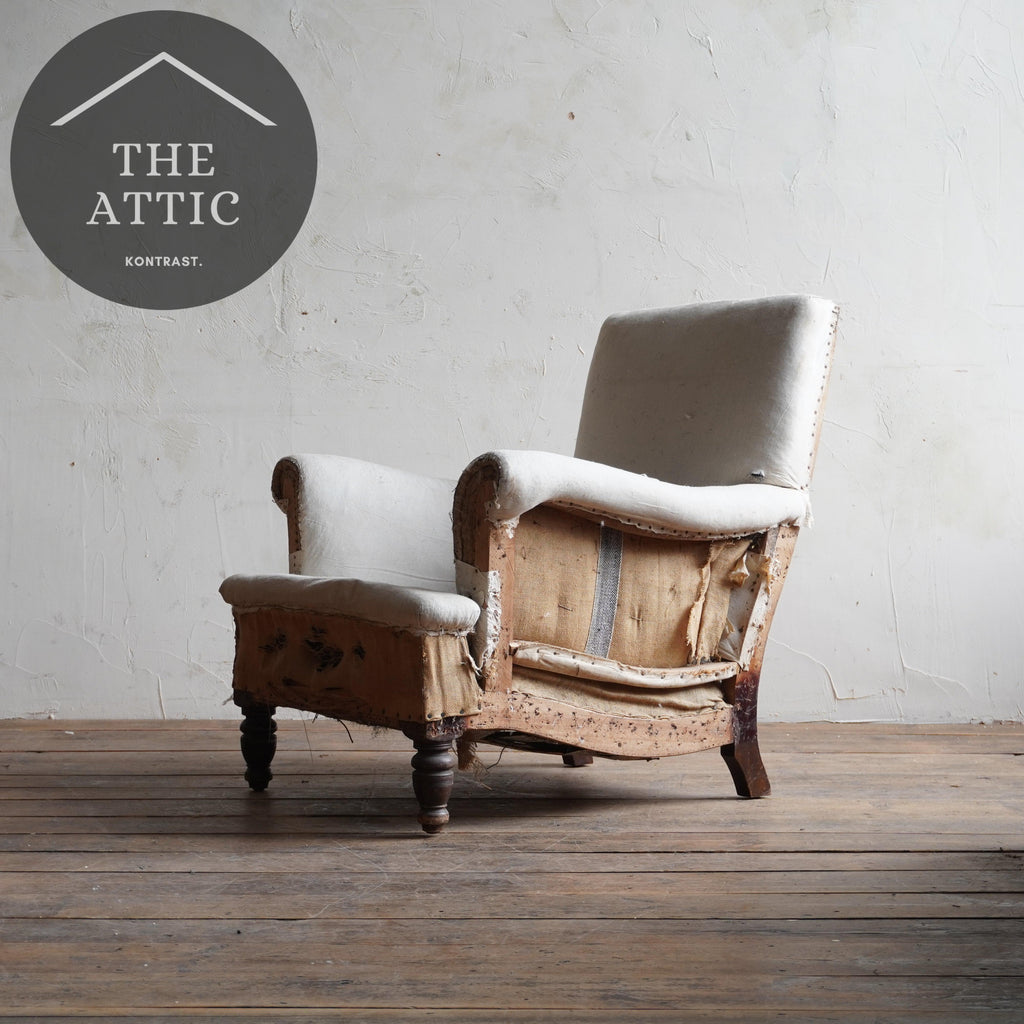 Antique Armchair - deconstructed-KONTRAST