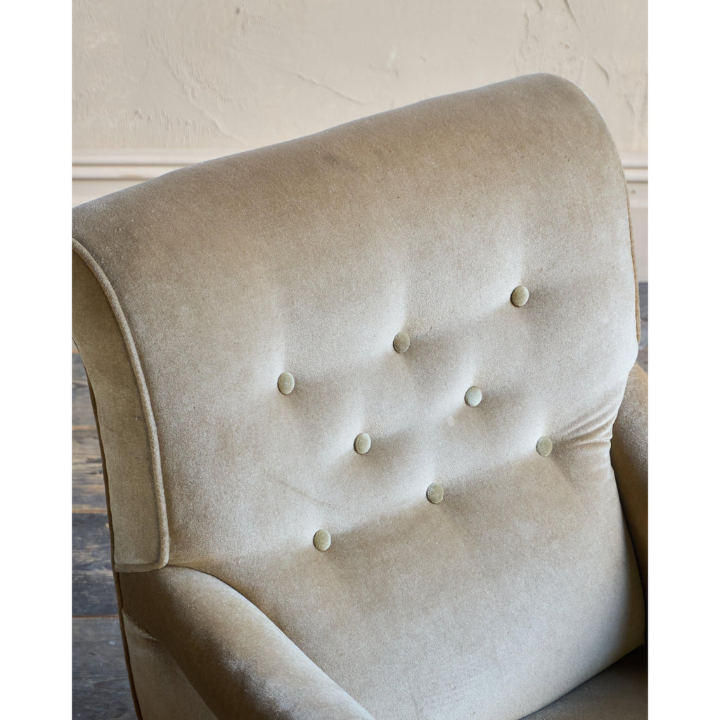 Antique Armchair in the style of shoolbred-Antique Seating-KONTRAST