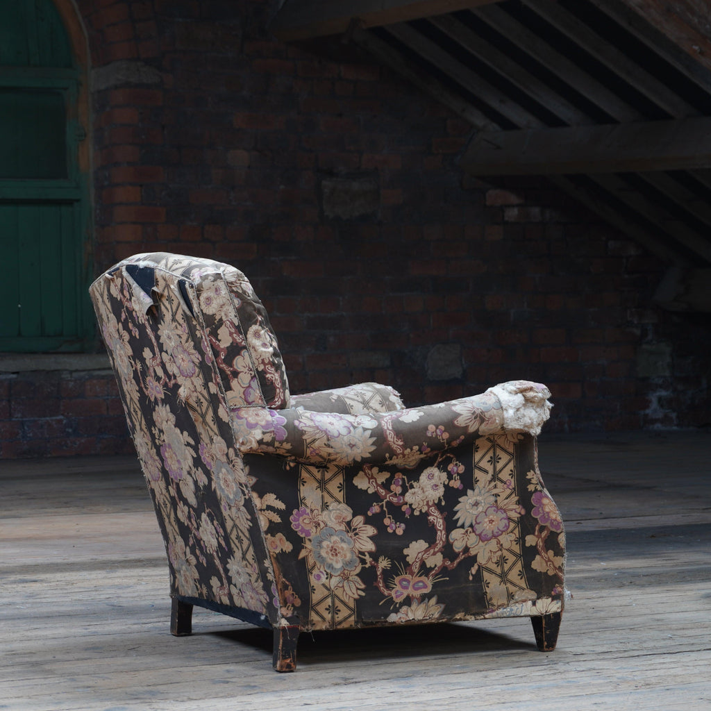 Antique Armchair on tapered legs-Antique Seating-KONTRAST