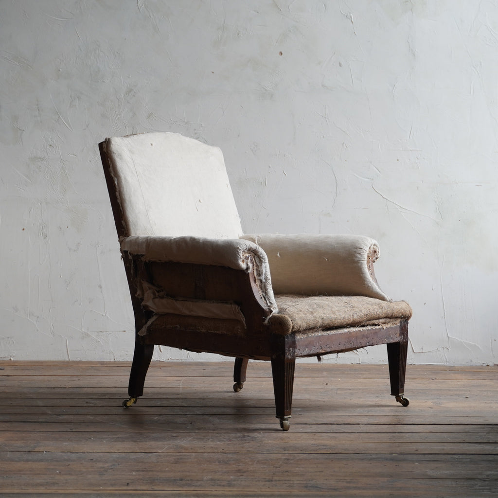 Antique Armchair - tapered legs with fluting.-KONTRAST
