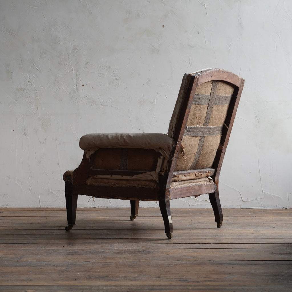 Antique Armchair - tapered legs with fluting.-KONTRAST