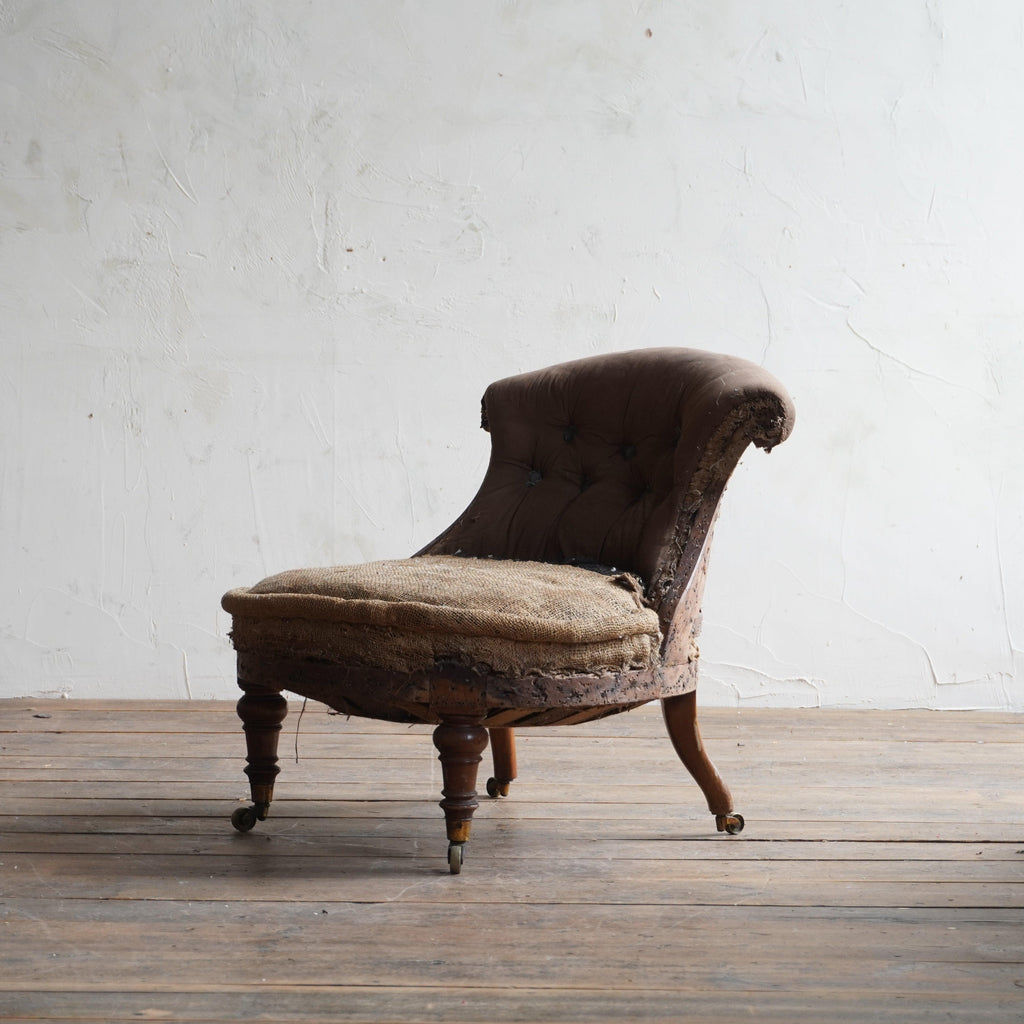 Antique Bedroom Chair-KONTRAST