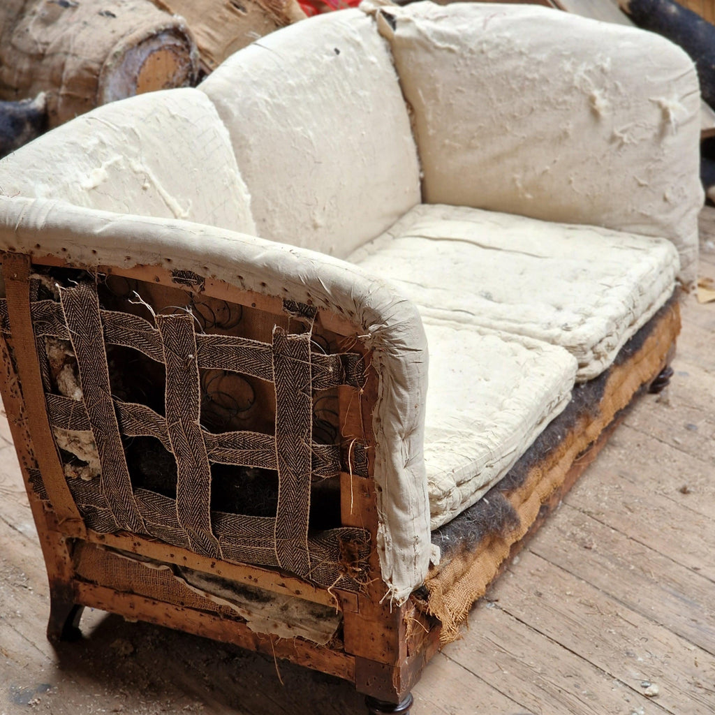 Antique Bedroom Sofa-Antique Seating-KONTRAST