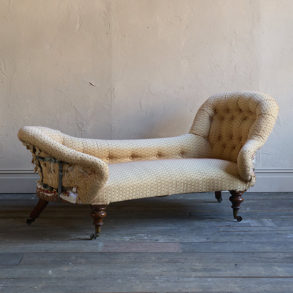 Antique Chaise Longue - Spoon Back-Antique Seating-KONTRAST