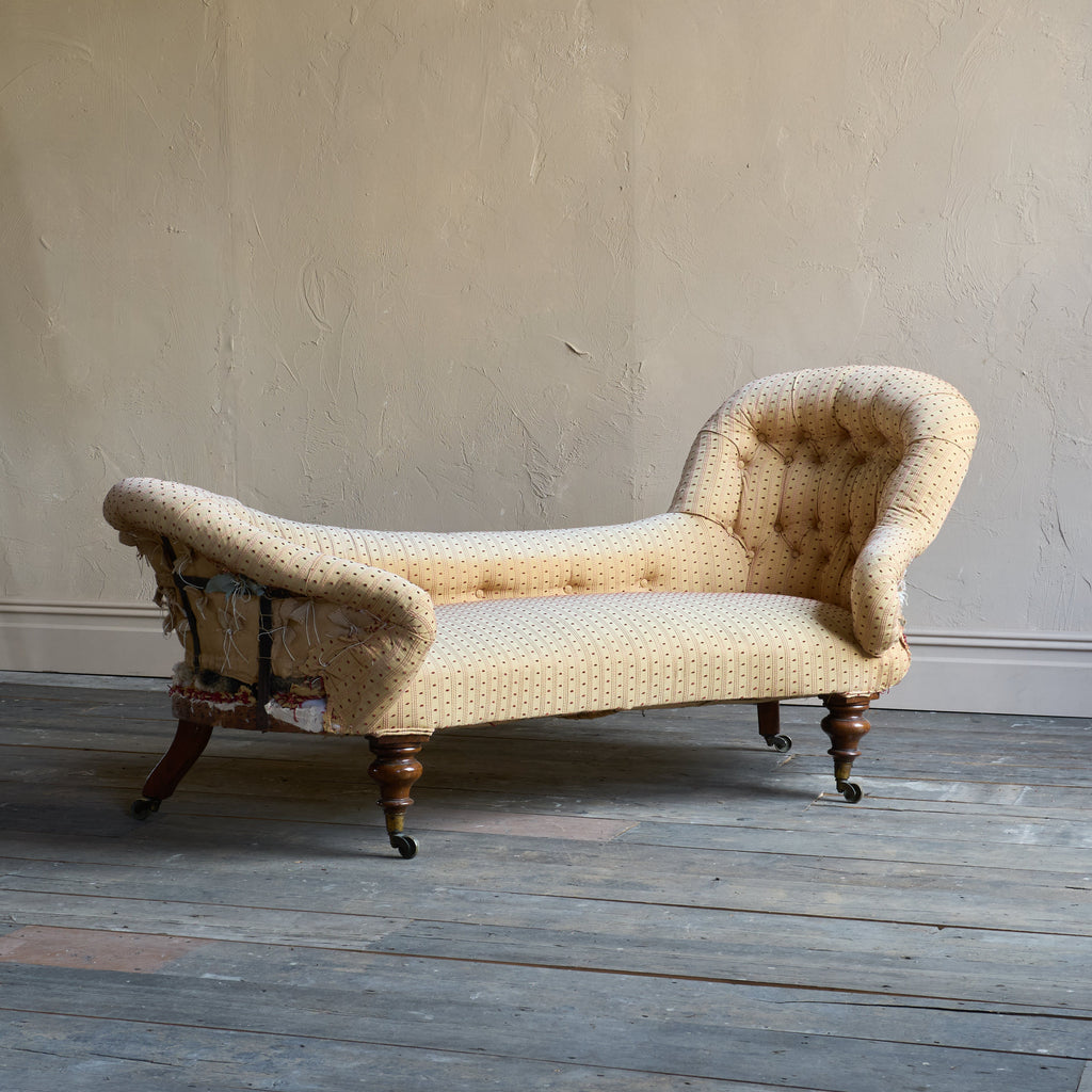 Antique Chaise Longue - Spoon Back-Antique Seating-KONTRAST