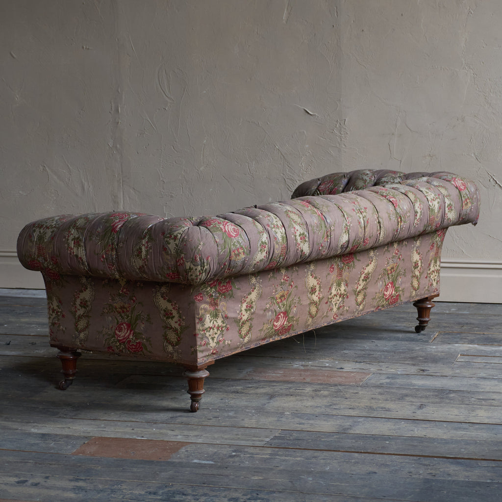 Antique Chesterfield Sofa by Gillows-Antique Seating-KONTRAST