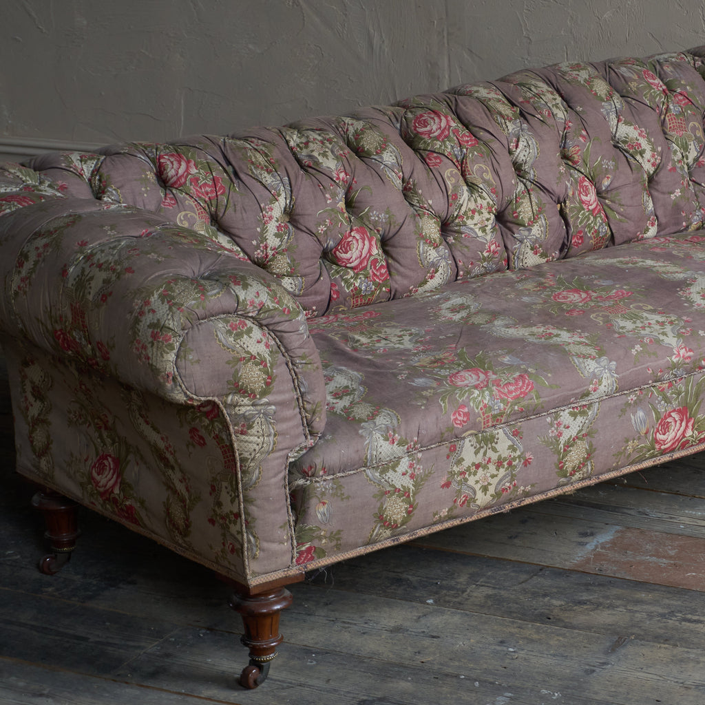 Antique Chesterfield Sofa by Gillows-Antique Seating-KONTRAST