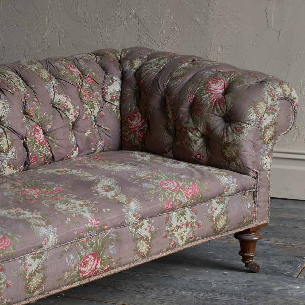 Antique Chesterfield Sofa by Gillows-Antique Seating-KONTRAST