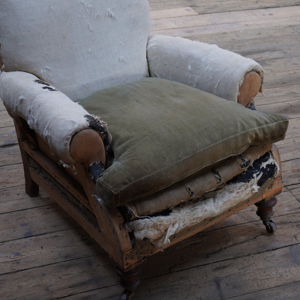Antique Country House Armchair-Antique Seating-KONTRAST
