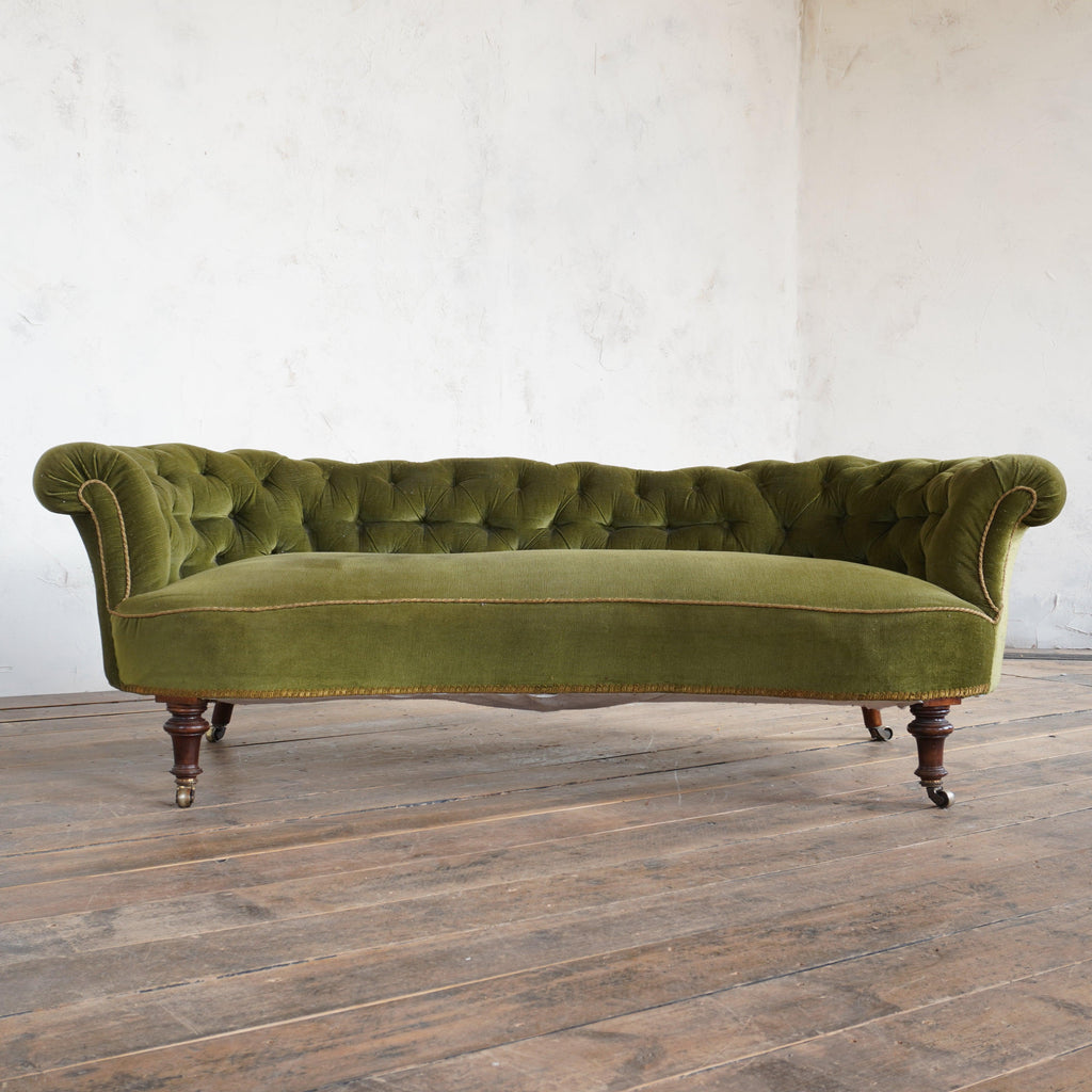 Antique Kidney Shaped Chesterfield Sofa-Antique Seating-KONTRAST