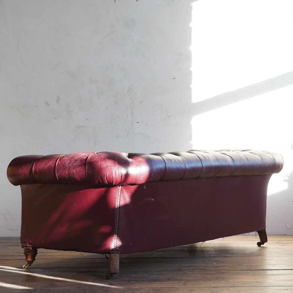 Antique Leather Chesterfield Sofa - burgundy-KONTRAST