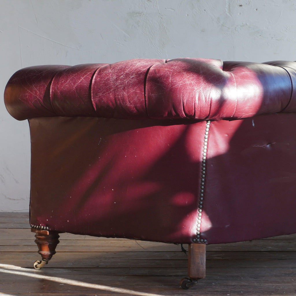 Antique Leather Chesterfield Sofa - burgundy-KONTRAST