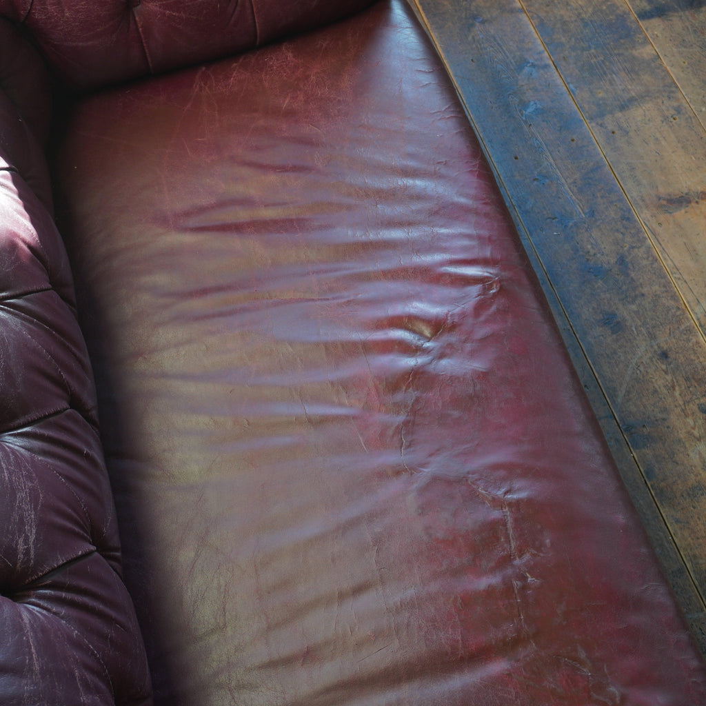 Antique Leather Chesterfield Sofa - burgundy-KONTRAST