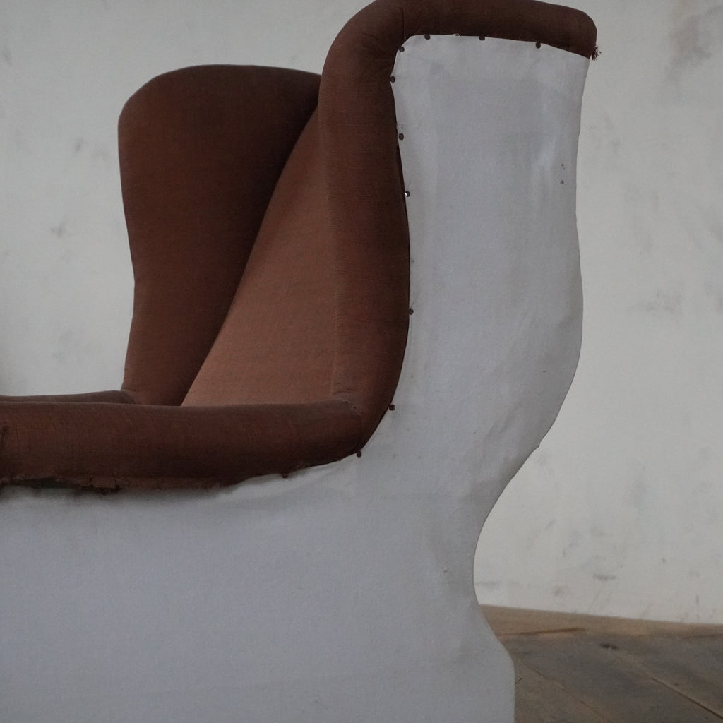 Antique Wingback by Sopwith-Antique Seating-KONTRAST