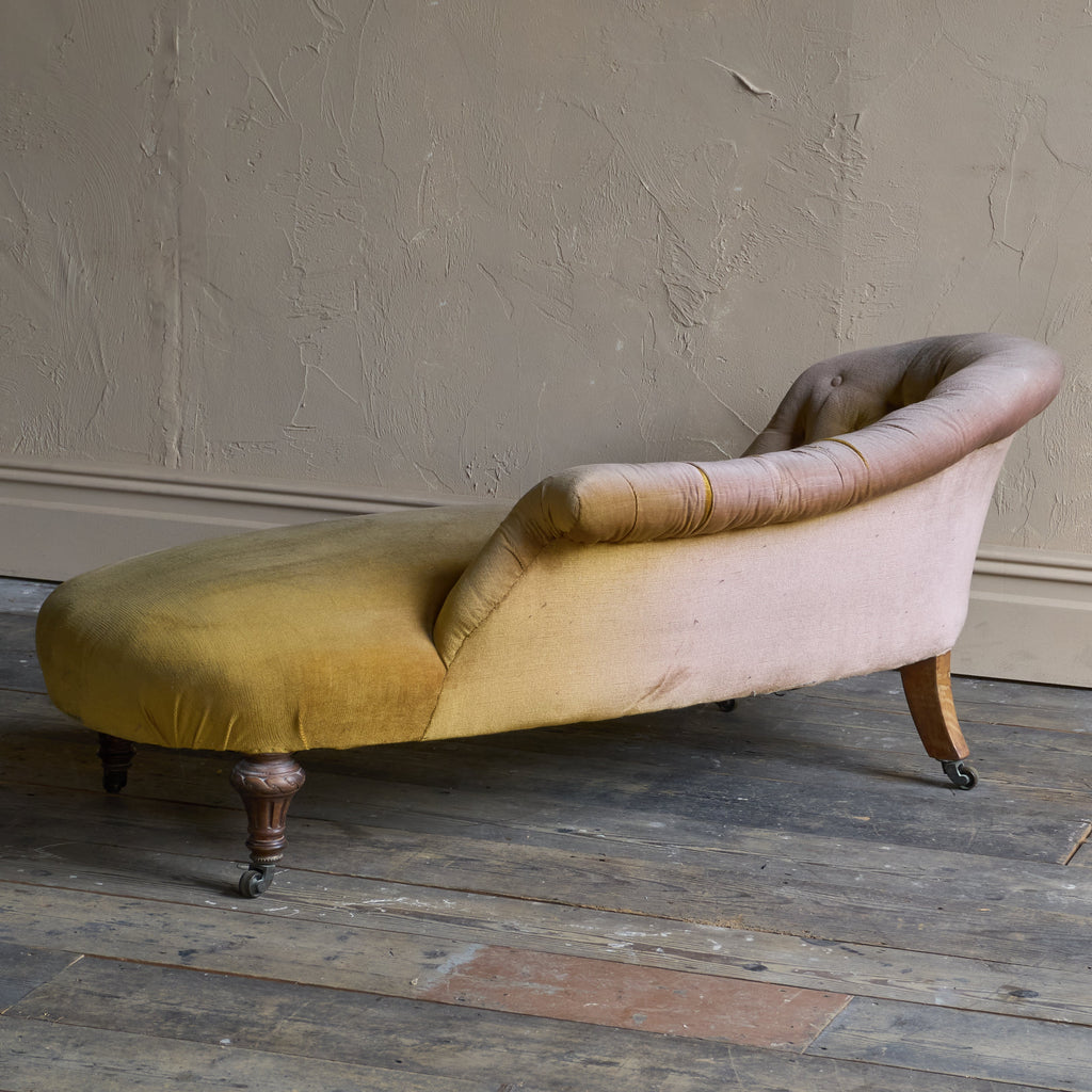 Antique kidney shaped chaise longue - yellow velvet-Antique Seating-KONTRAST