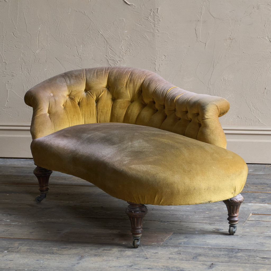 Antique kidney shaped chaise longue - yellow velvet-Antique Seating-KONTRAST