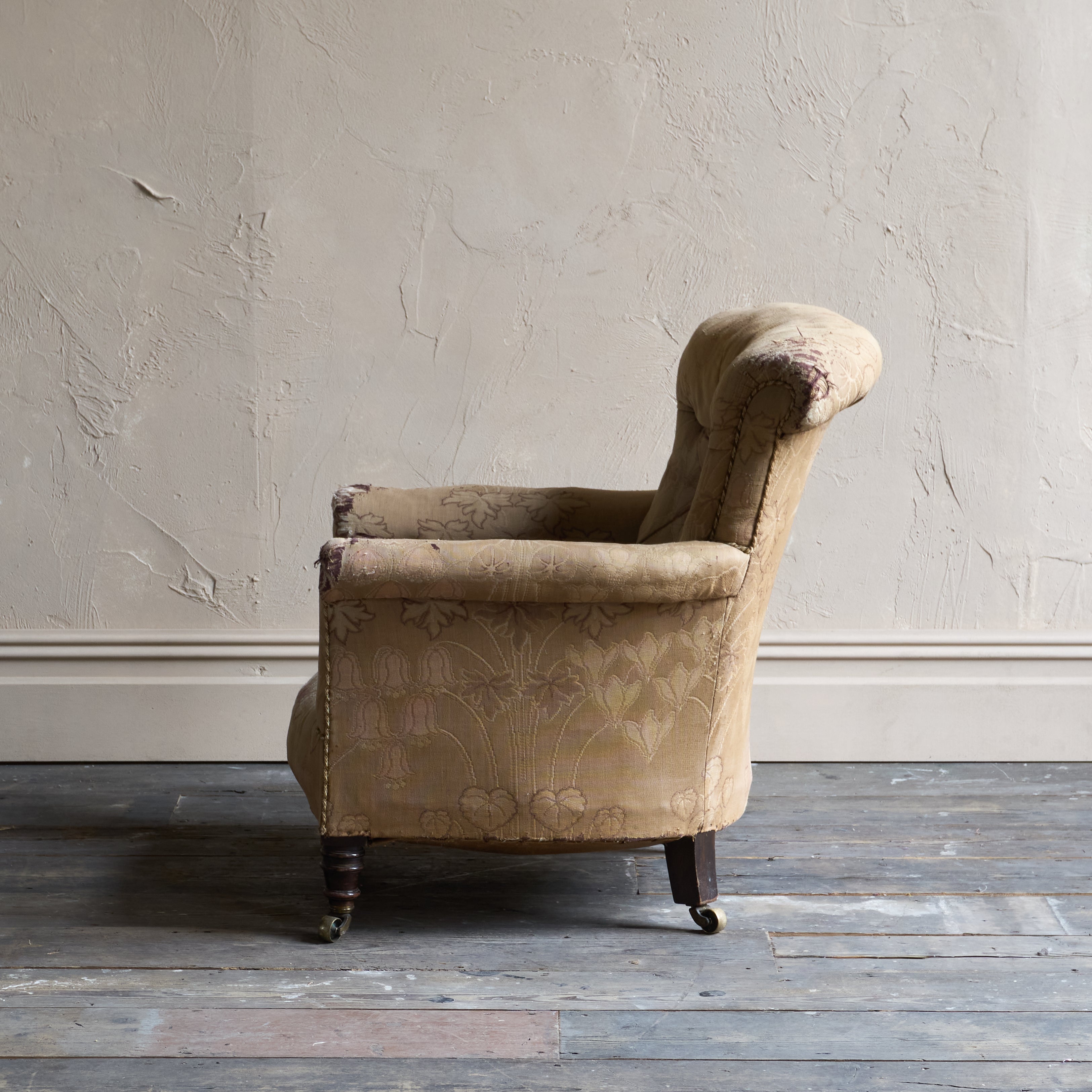 Antique woodstock style chair nouveau – KONTRAST - Main Image