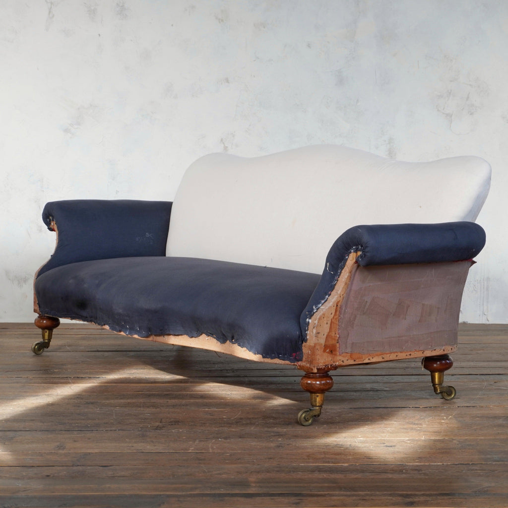 Country House Sofa by Hindley and Sons-KONTRAST