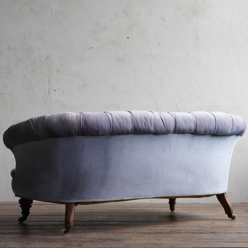 Hampton & Sons Sofa-Antique Seating-KONTRAST