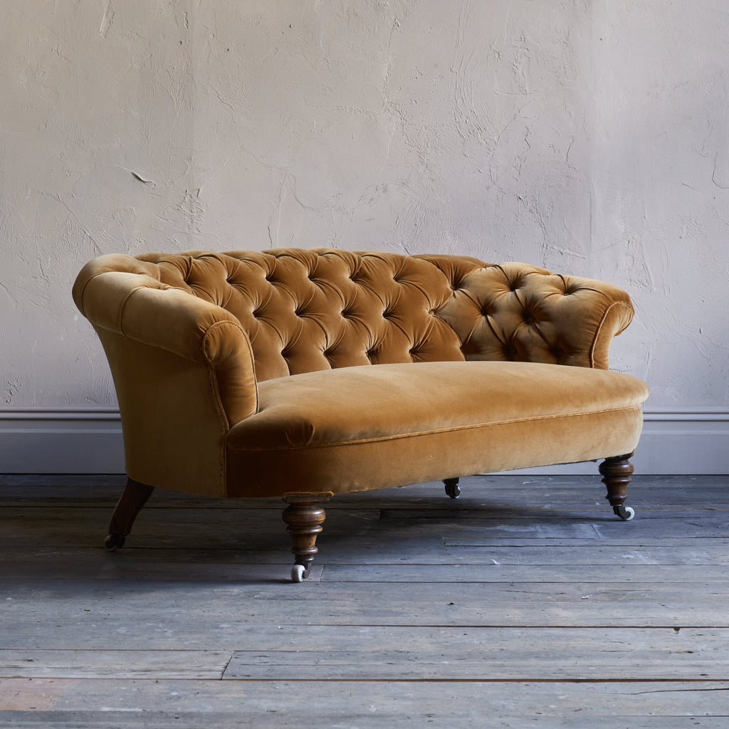 Hampton & Sons Sofa-Antique Seating-KONTRAST