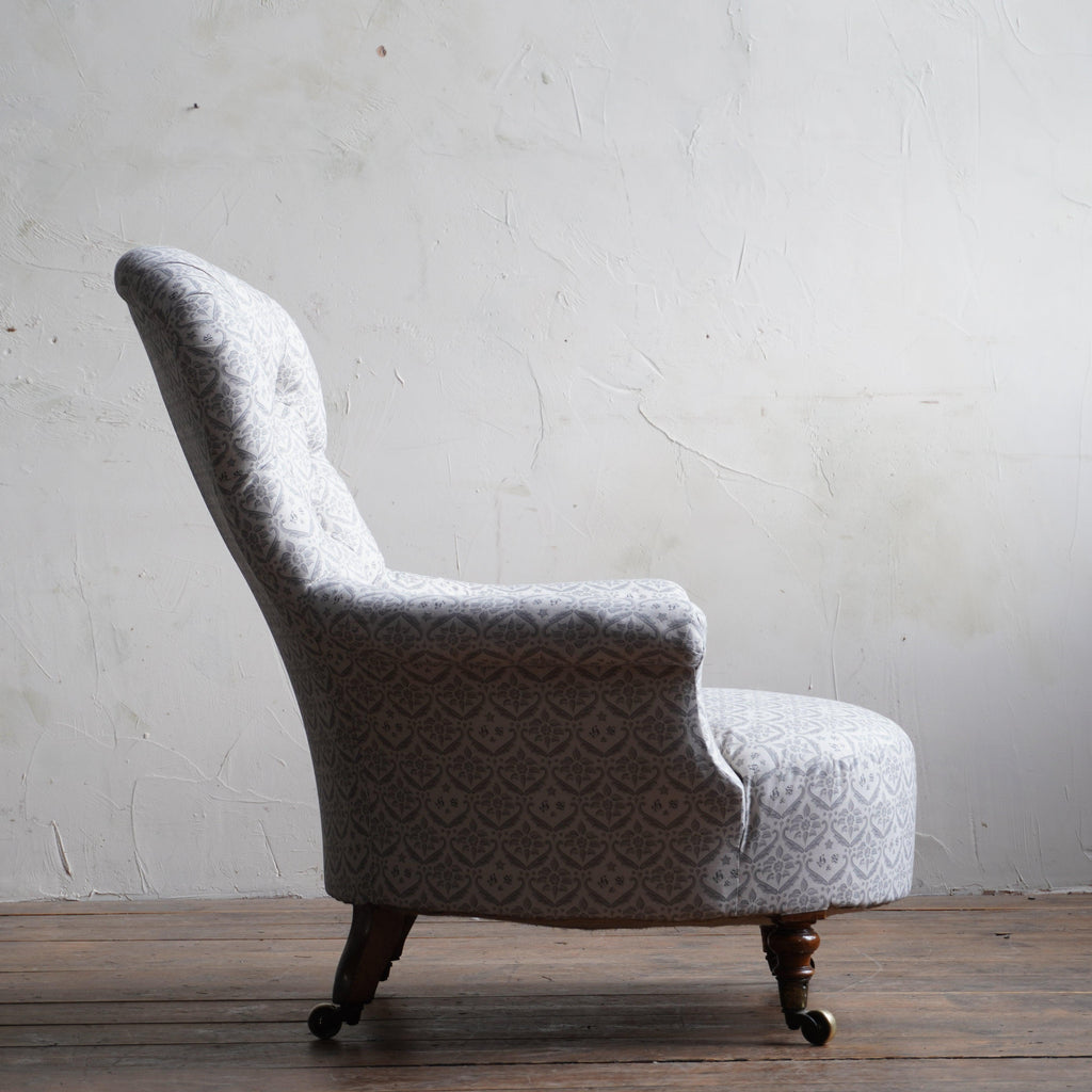 Howard and Sons Armchair-Antique Seating-KONTRAST