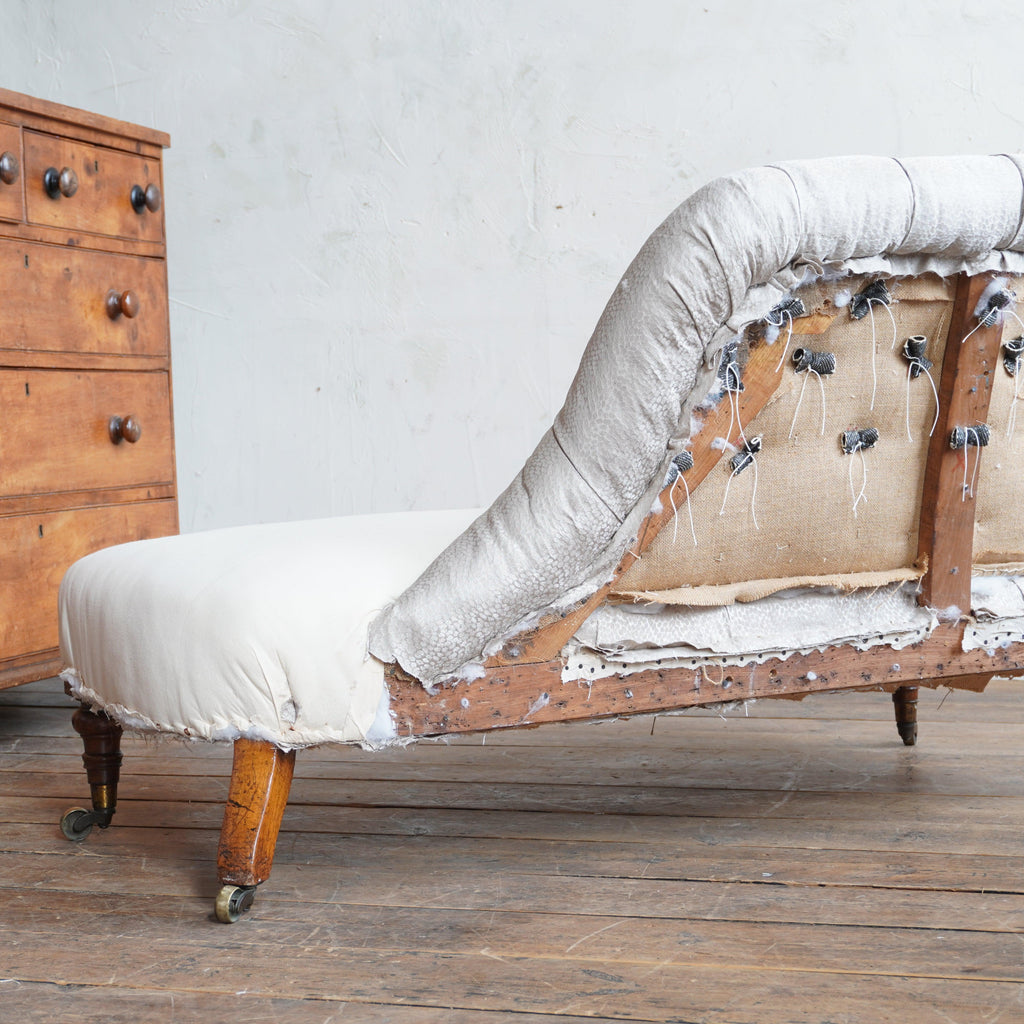 Howard and Sons Chaise Longue-Antique Seating-KONTRAST