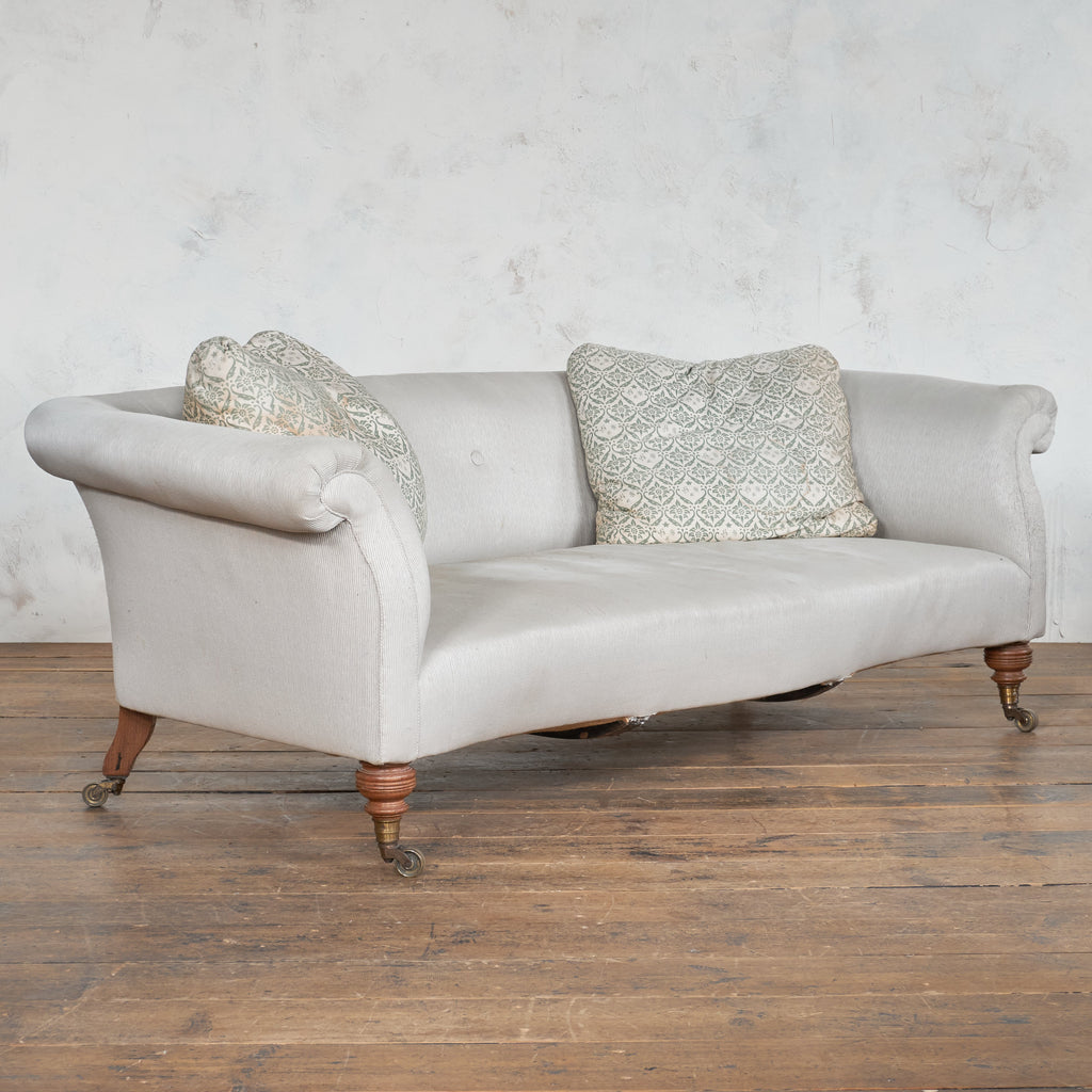 Howard and Sons Chesterfield Sofa- Berners st-Antique Seating-KONTRAST