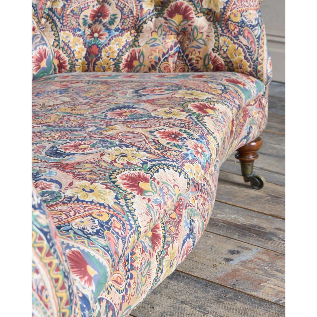 Howard and Sons Chesterfield Sofas-KONTRAST