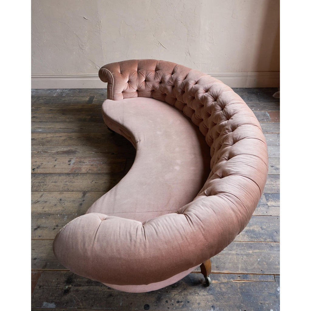 Howard and Sons Curved Sofa, Kidney Shaped-Antique Seating-KONTRAST