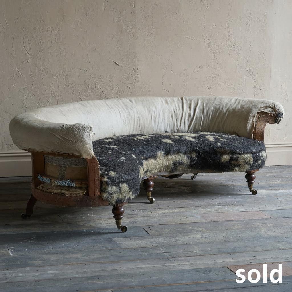 Howard and Sons Curved Sofa, Kidney Shaped-Antique Seating-KONTRAST