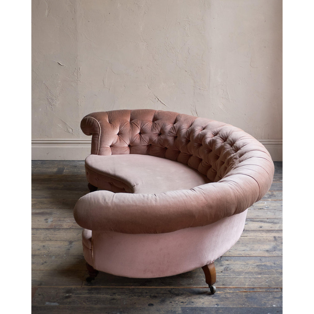 Howard and Sons Curved Sofa, Kidney Shaped-Antique Seating-KONTRAST