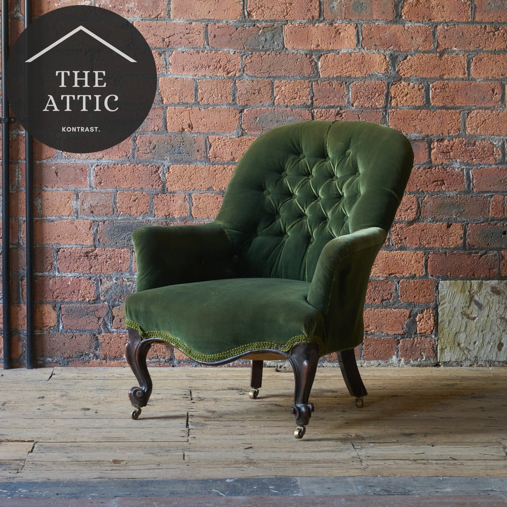 Louis XV Armchair in green velvet-Antique Seating-KONTRAST