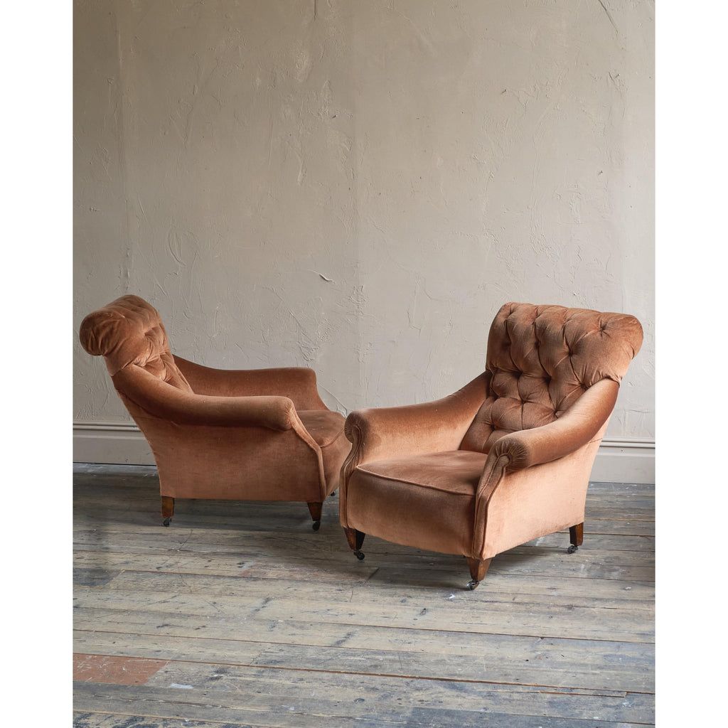 Pair of deep-seated Harrods-style country house armchairs-KONTRAST