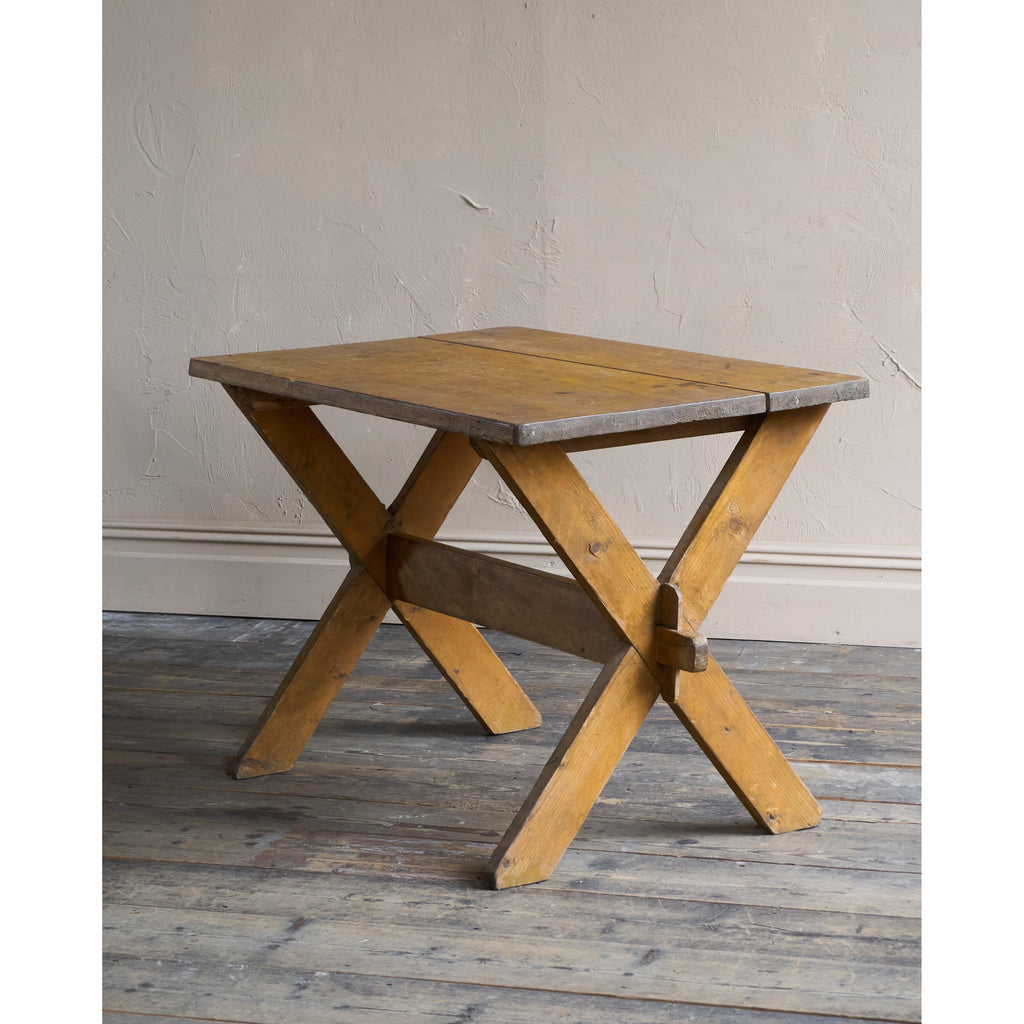 Tavern Table with X Legs-KONTRAST