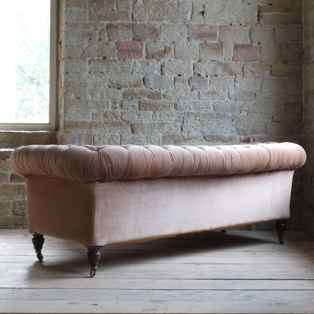 Victorian country house chesterfield sofa-Antique Seating-KONTRAST