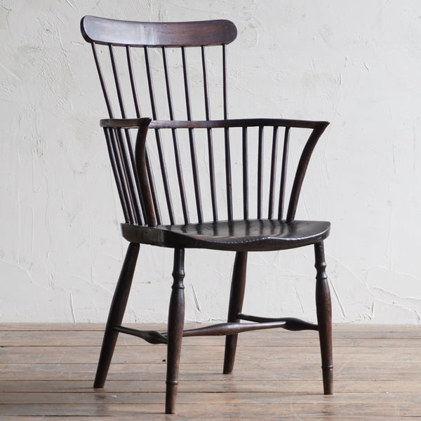 Antique-Comb-Back-Chair-KONTRAST-Antiques-Vintage-and-Retro_600x600.jpg ...
