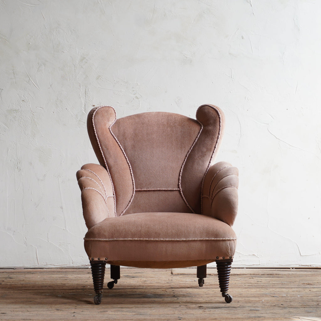 Antique Shell Back Armchair by William Birch-KONTRAST