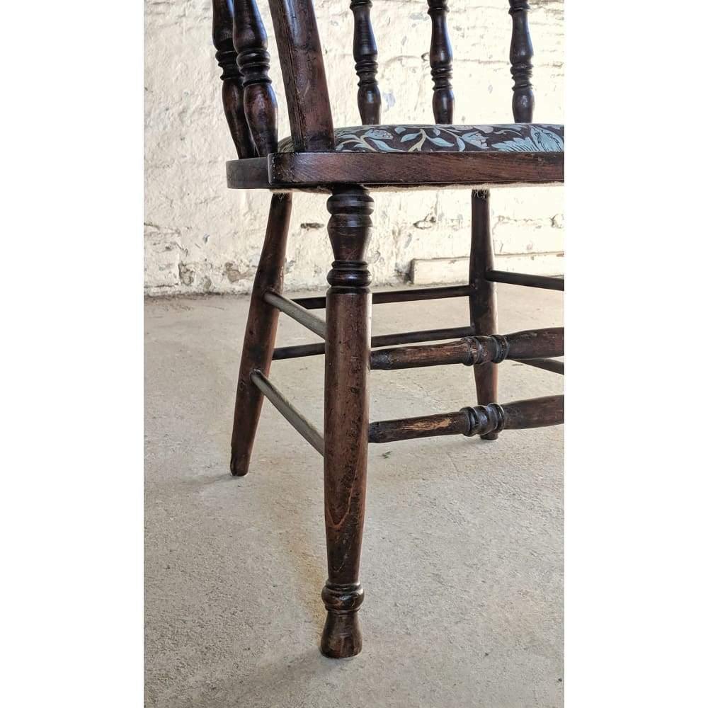Antique oak captains chair-Antique Seating-KONTRAST