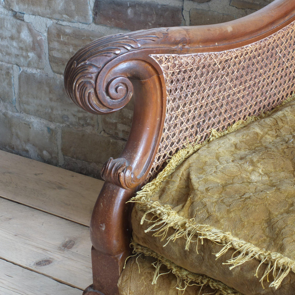 Antique walnut Bergere sofa-Antique Seating-KONTRAST