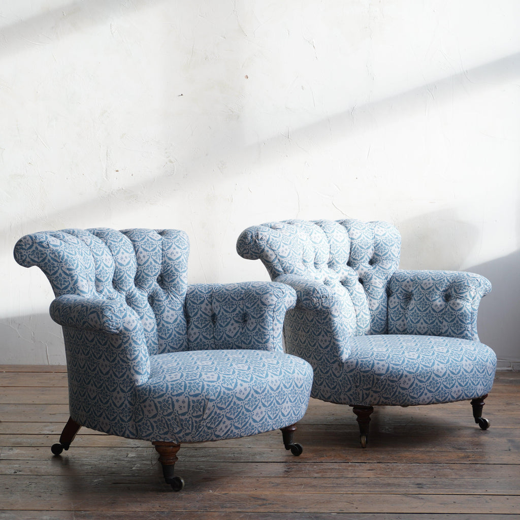 Pair of Howard and Sons Armchairs - early-Antique Seating-KONTRAST