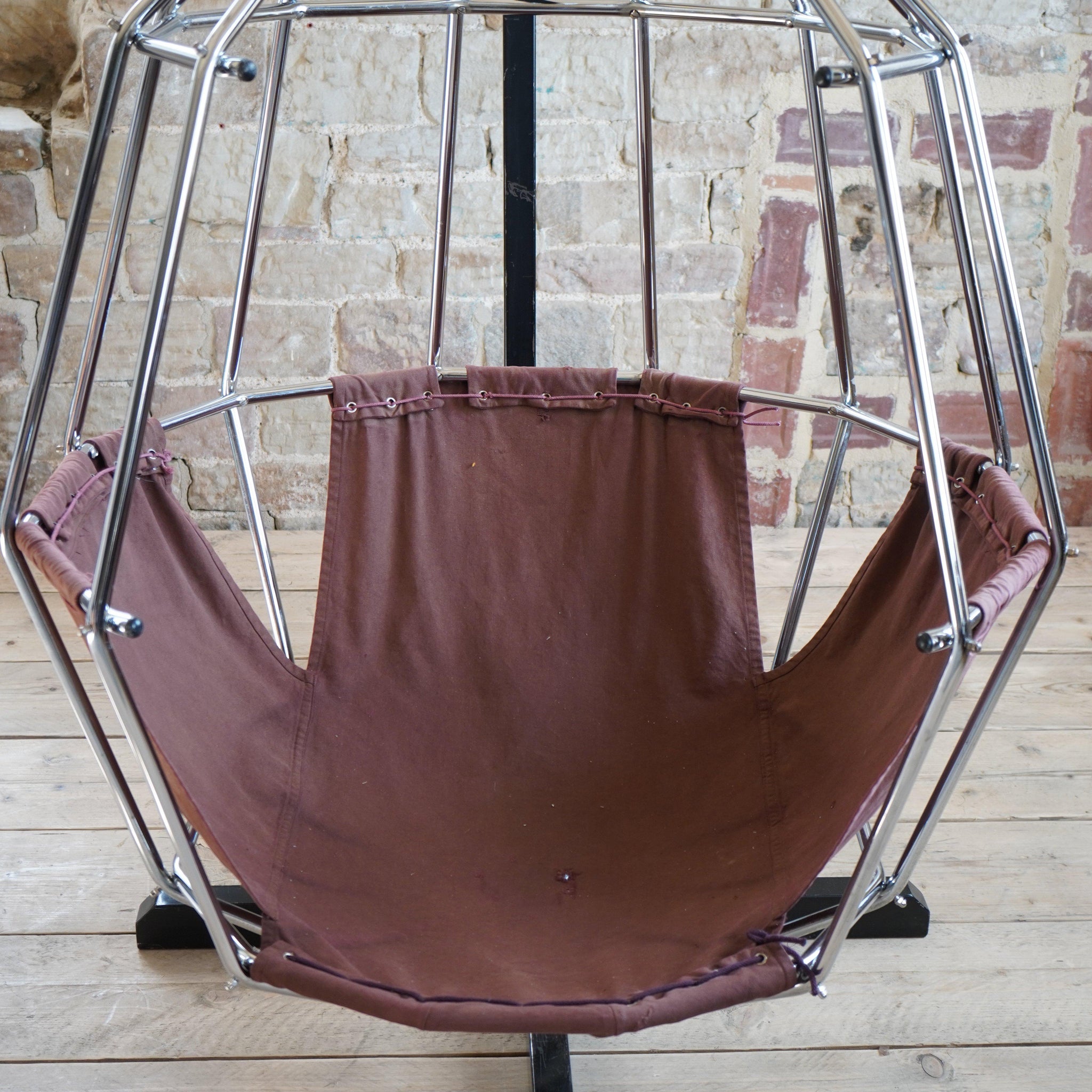 Parrot Cage Chair by IB Arberg 1970 Egg Swing Chair – KONTRAST Parrot Cage Chair by IB Arberg 1970 Egg Swing Chair – KONTRAST