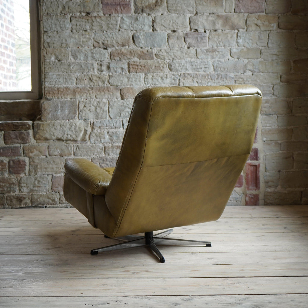 Tetrad Nucleus Swivel Chair in Olive-Mid Century Seating-KONTRAST