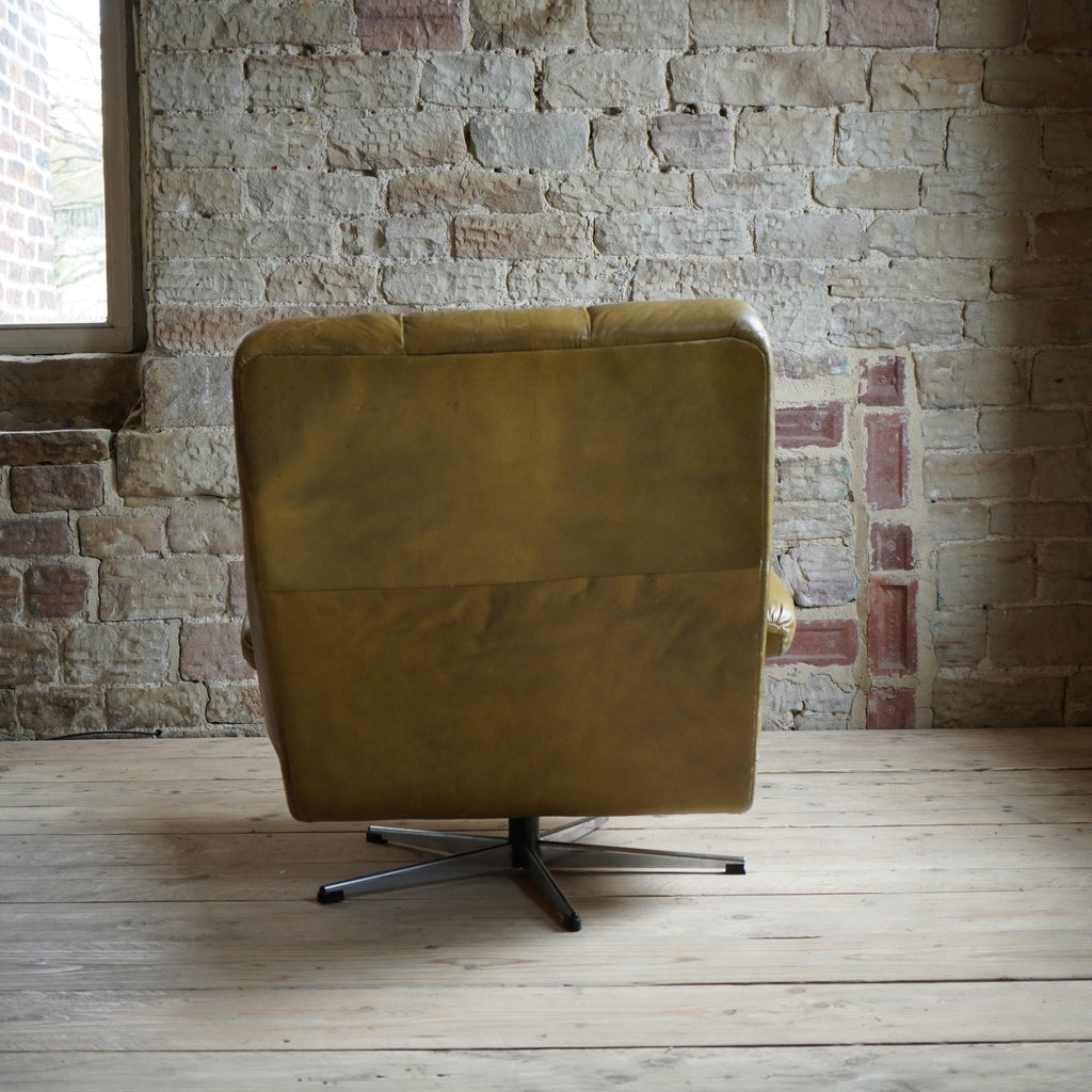 Tetrad Nucleus Swivel Chair in Olive-Mid Century Seating-KONTRAST