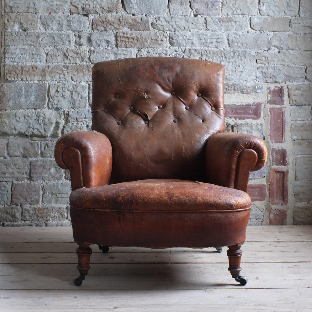 Victorian country house leather club armchair-Antique Seating-KONTRAST