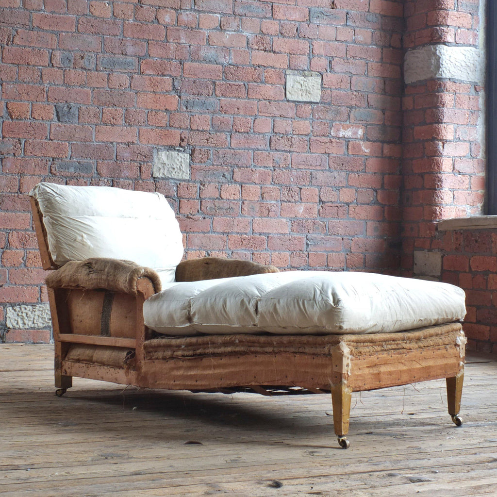 Victorian reclining daybed with faux gilt legs-Antique Seating-KONTRAST